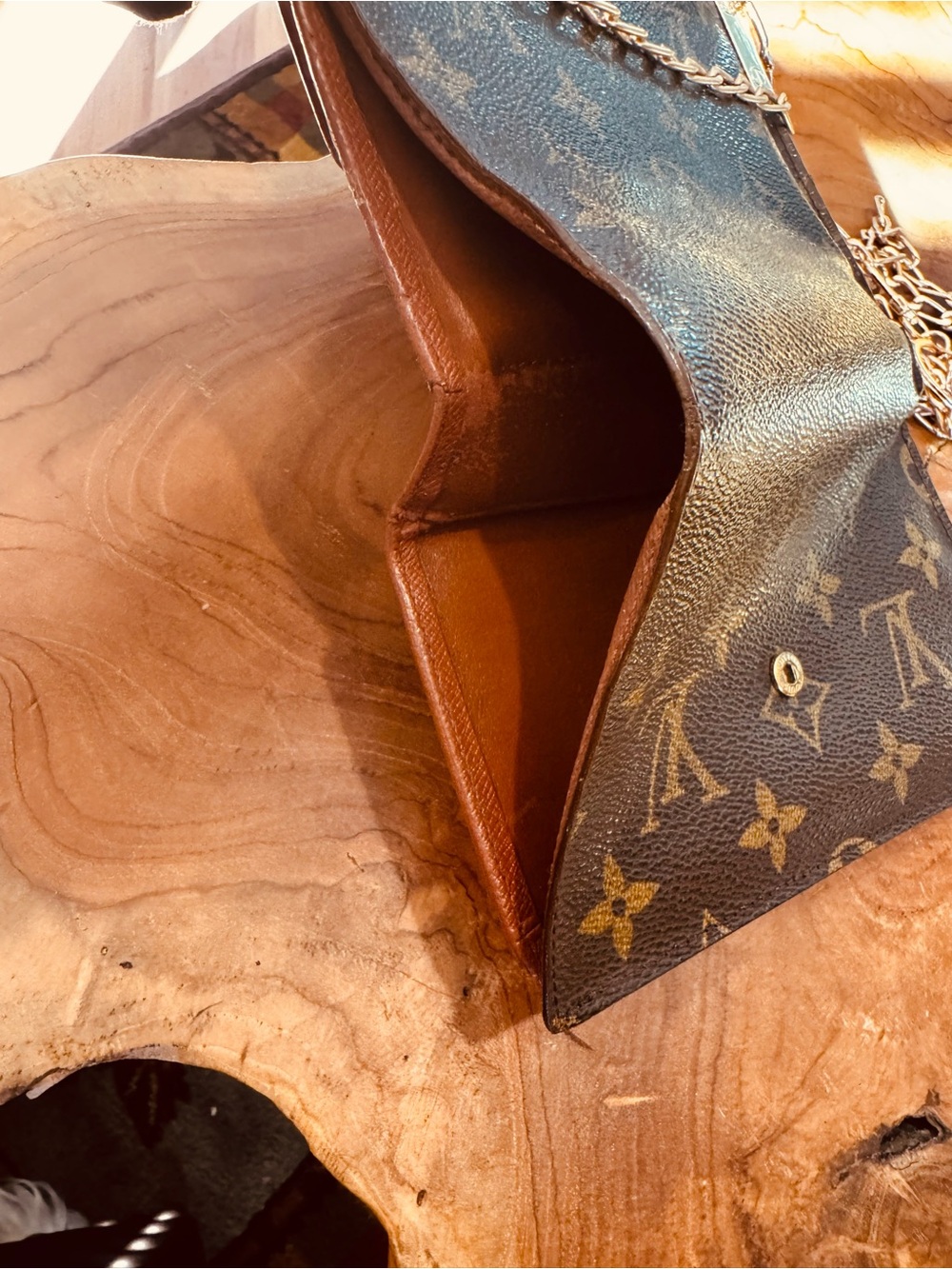 Just in ๐ฅ Louis VUITTON
Monogram Porte Tresor Etui
Papiers
Wallet converted - Picture 10 of 17